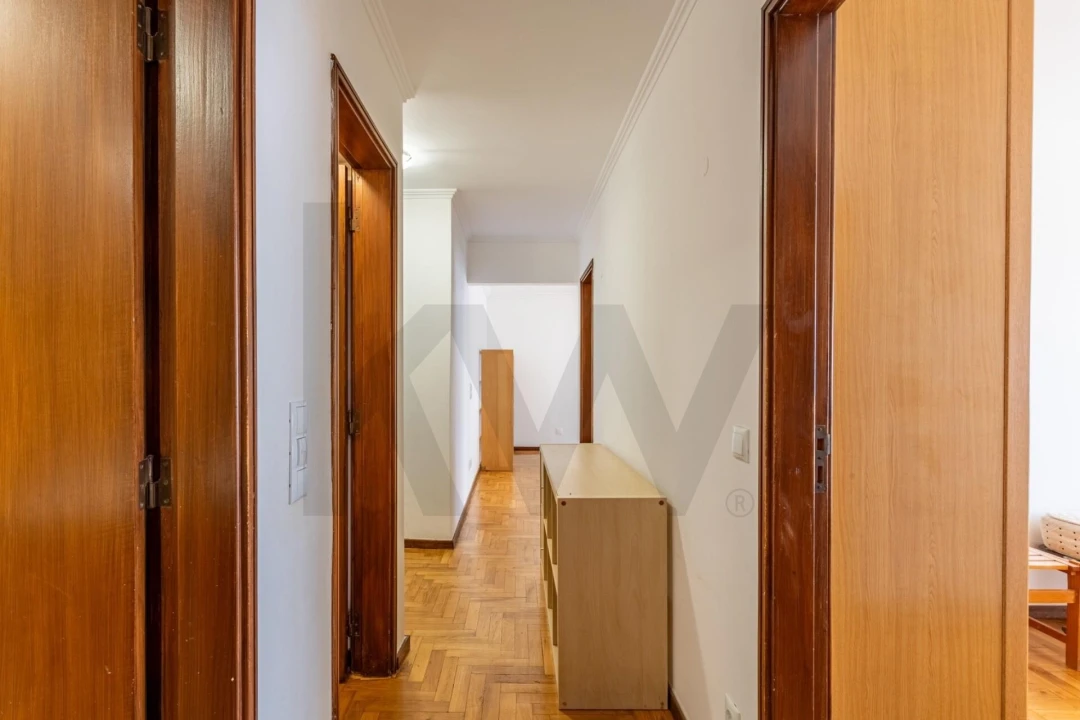 Apartamento T2 para Arrendamento em São Domingos de Benfica Foto 11
