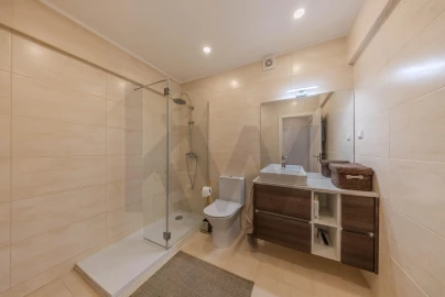 Apartamento T2 para Venda em Almada, Cova da Piedade, Pragal e Cacilhas