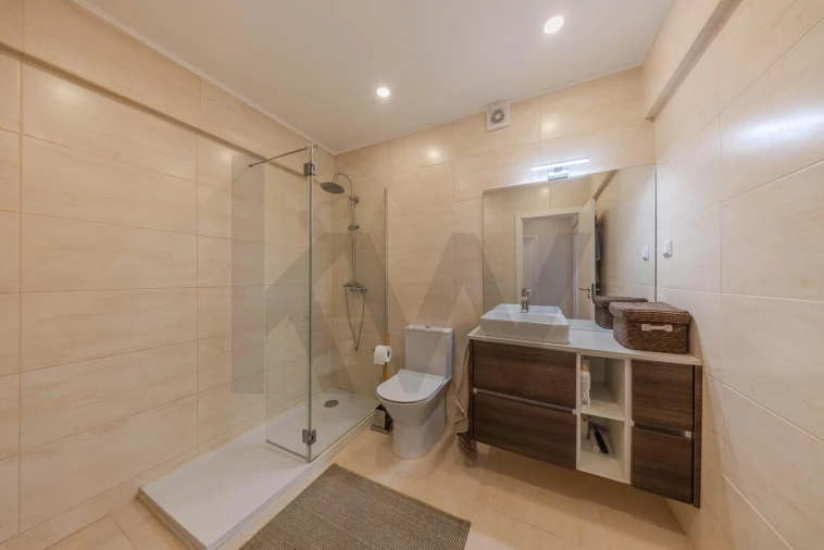 Apartamento T2 para Venda em Almada, Cova da Piedade, Pragal e Cacilhas Foto 22