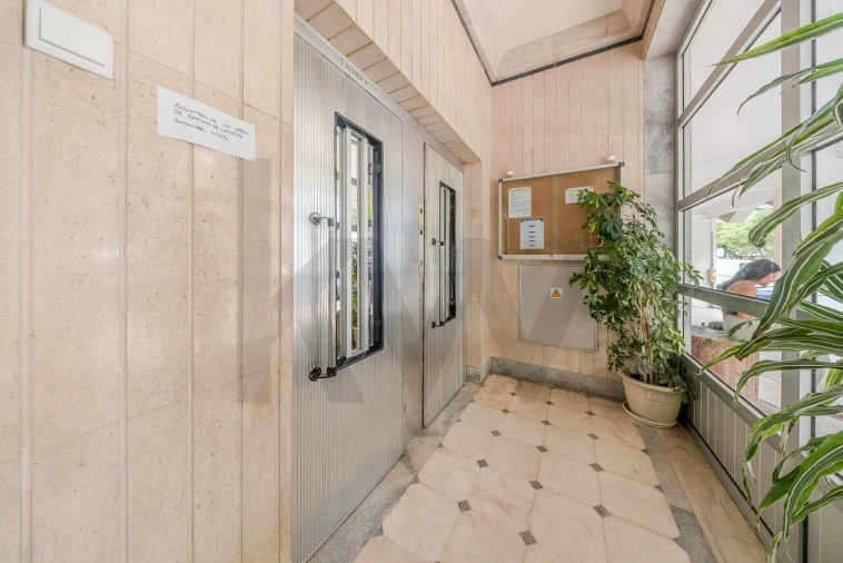 Apartamento T2 para Venda em Almada, Cova da Piedade, Pragal e Cacilhas Foto 30