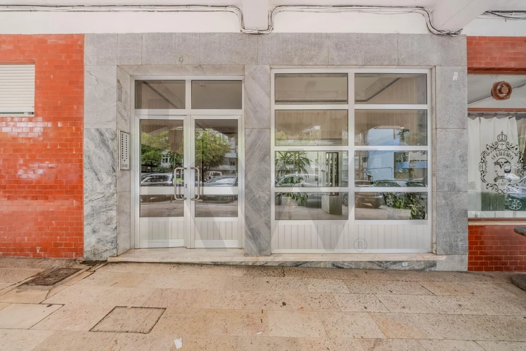 Apartamento T2 para Venda em Almada, Cova da Piedade, Pragal e Cacilhas Foto 32