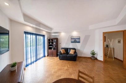 Apartamento T2 para Venda em Alvalade
