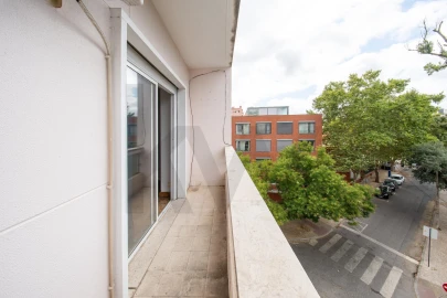 Apartamento T2 para Venda em Alvalade