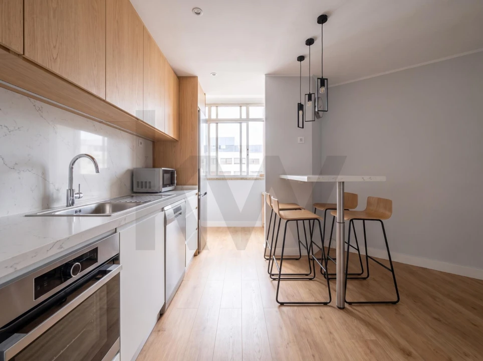 Apartamento T2 para Venda em Alvalade Foto 15
