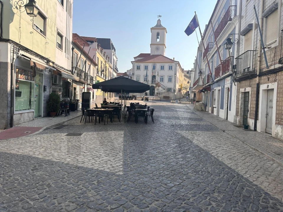 Negócio para Venda em Almada, Cova da Piedade, Pragal e Cacilhas Foto 16