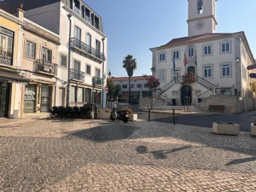 Negócio para Venda em Almada, Cova da Piedade, Pragal e Cacilhas