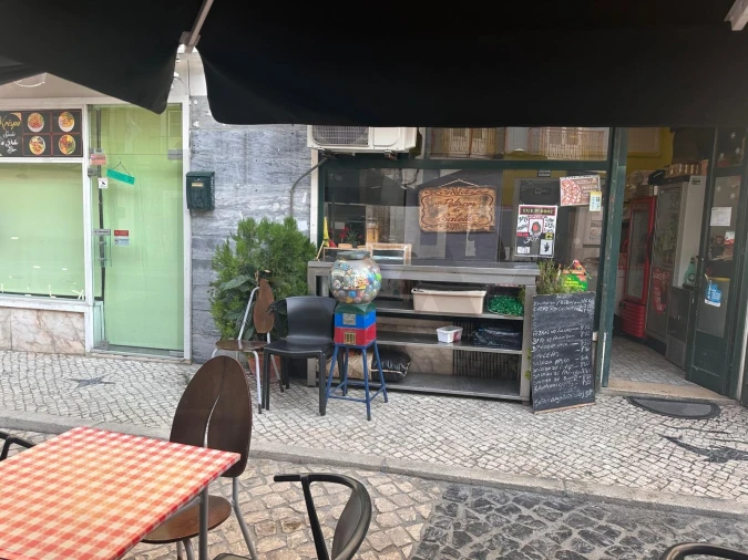 Negócio para Venda em Almada, Cova da Piedade, Pragal e Cacilhas Foto 13