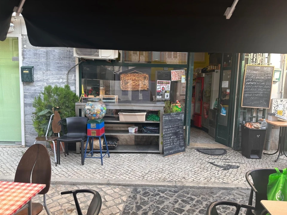 Negócio para Venda em Almada, Cova da Piedade, Pragal e Cacilhas Foto 11