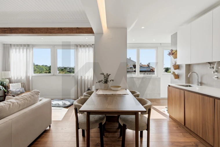 Apartamento T3 para Arrendamento em Benfica Foto 2