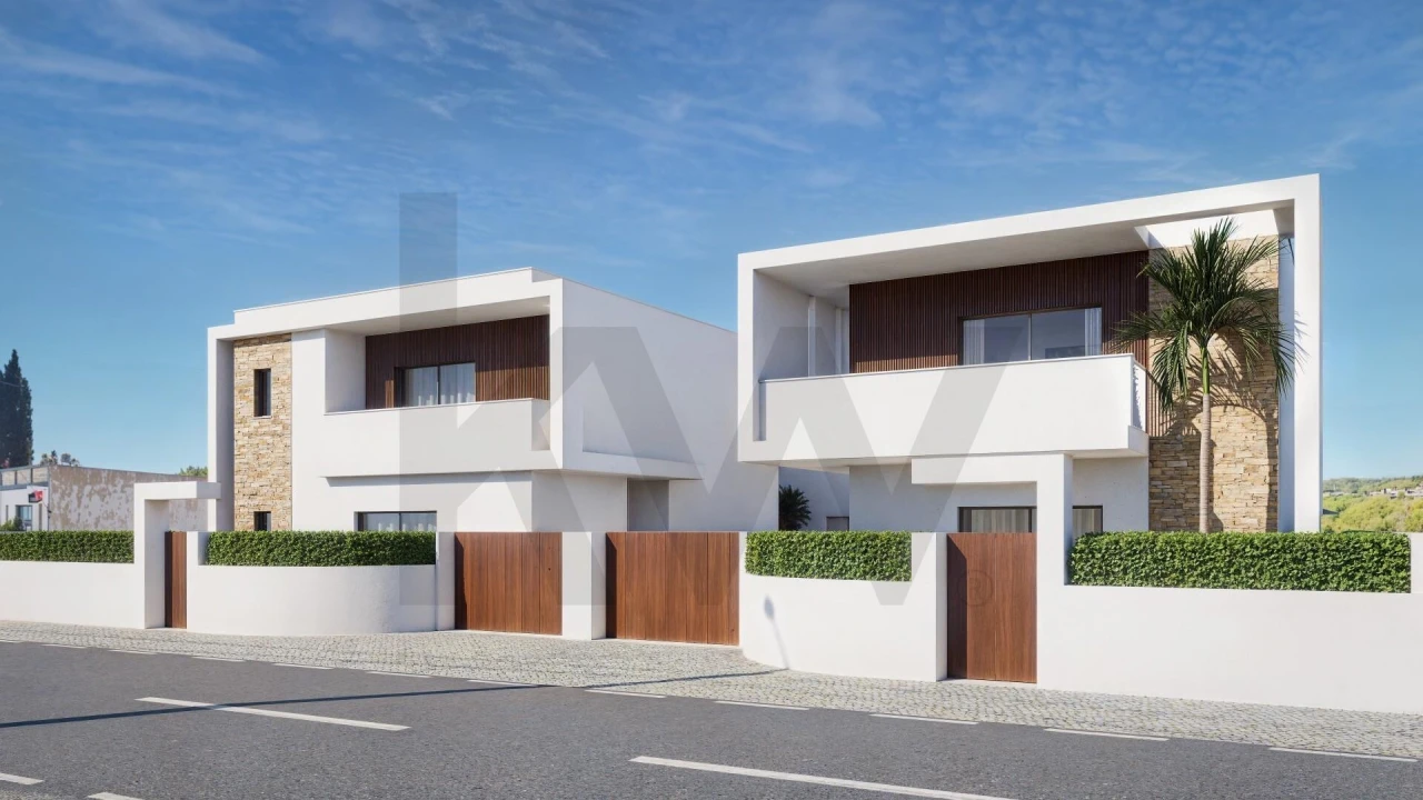Moradia T4 para Venda em Faro (Sé e São Pedro) Foto 3