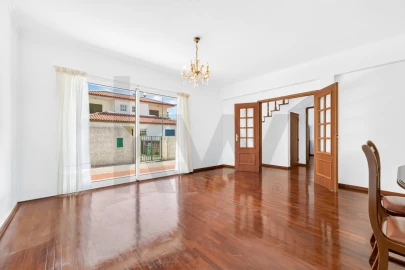 Moradia T3 para Venda em Camacha