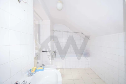 Apartamento T3 para Venda em Campo de Ourique