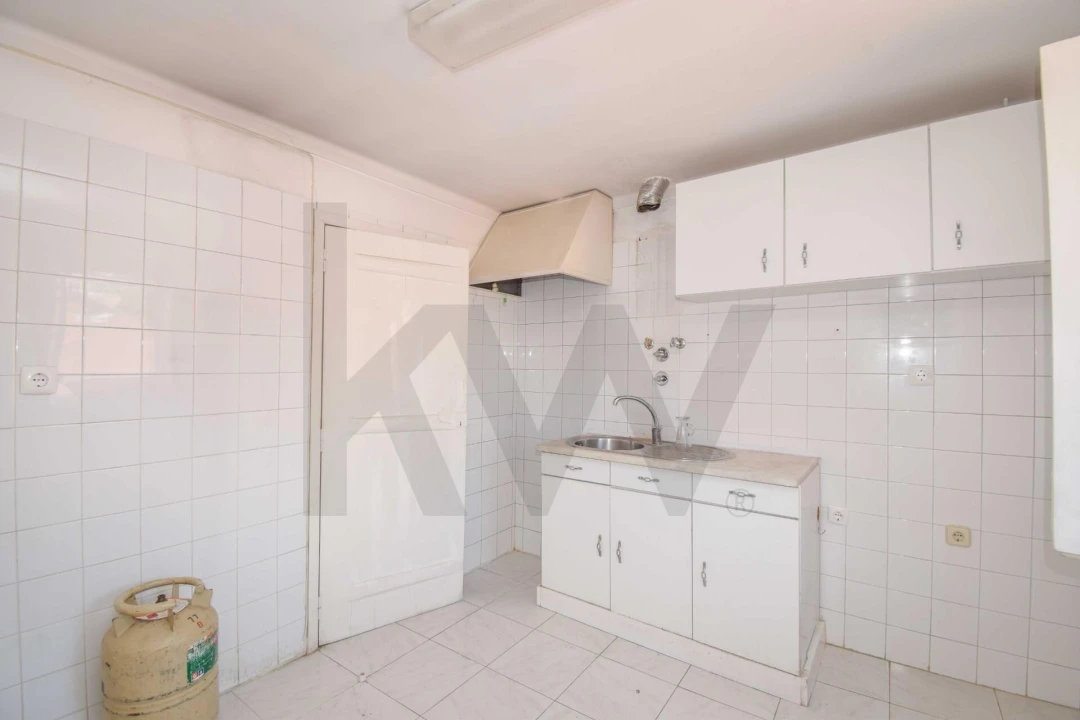 Apartamento T3 para Venda em Campo de Ourique Foto 12