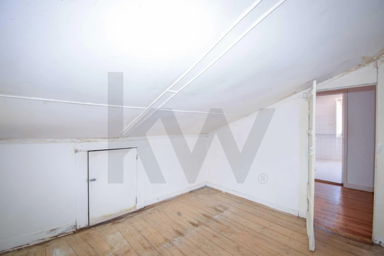 Apartamento T3 para Venda em Campo de Ourique Foto 21