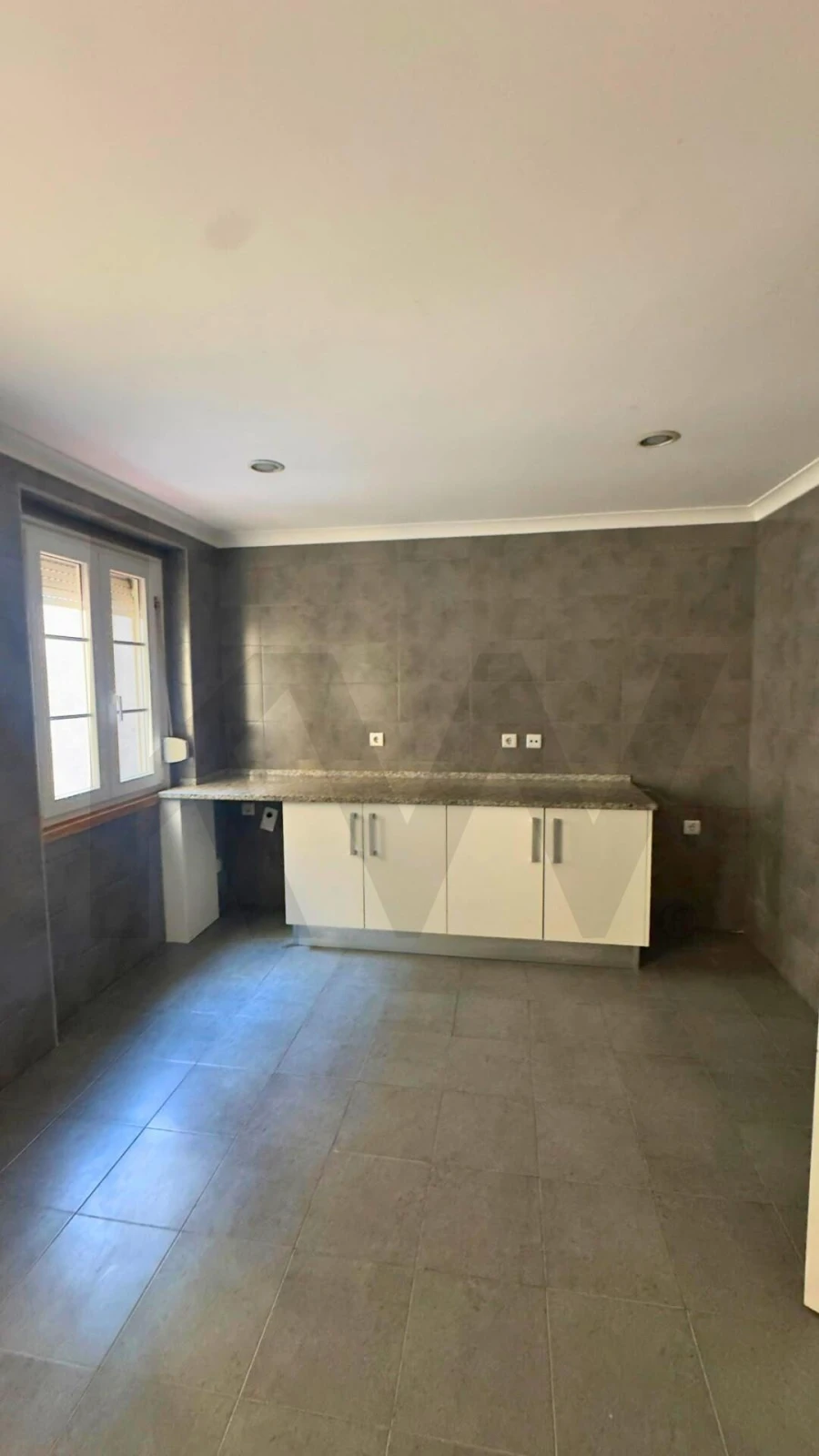 Apartamento T2 para Arrendamento em Avenidas Novas Foto 9