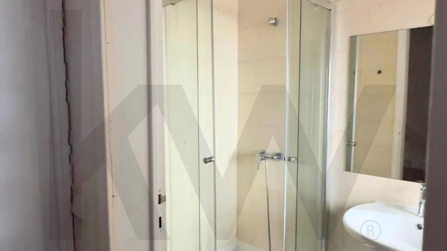 Apartamento T2 para Arrendamento em Avenidas Novas