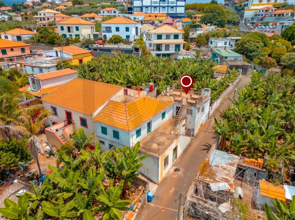 Moradia T3 para Venda em Santo Antonio Foto 1