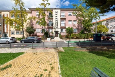 Apartamento T3 para Arrendamento em Alvalade