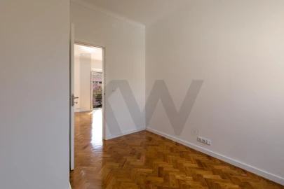 Apartamento T3 para Arrendamento em Alvalade