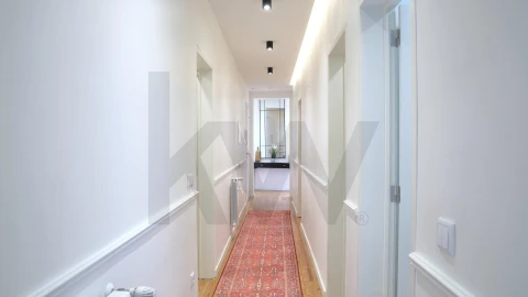 Apartamento T4 para Arrendamento em Arroios
