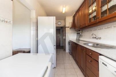 Apartamento T3 para Venda em Baixa da Banheira e Vale da Amoreira