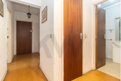 Apartamento T3 para Venda em Baixa da Banheira e Vale da Amoreira