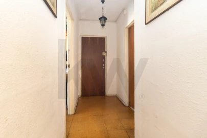 Apartamento T3 para Venda em Baixa da Banheira e Vale da Amoreira