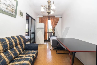 Apartamento T3 para Venda em Baixa da Banheira e Vale da Amoreira