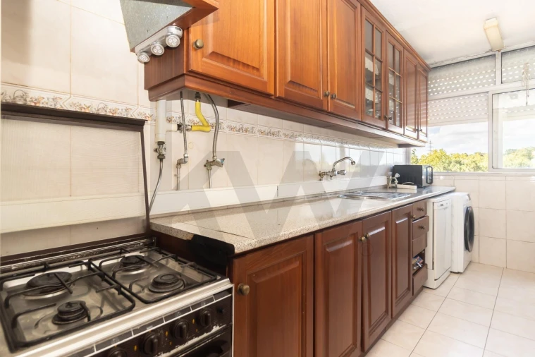Apartamento T3 para Venda em Baixa da Banheira e Vale da Amoreira Foto 2