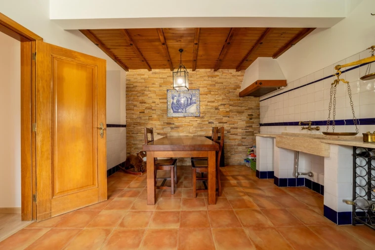 Moradia T4 para Venda em Santa Maria e São Miguel, São Martinho, São Pedro Penaferrim Foto 23