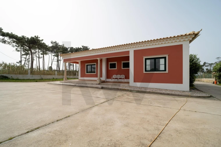 Moradia T4 para Venda em Santa Maria e São Miguel, São Martinho, São Pedro Penaferrim Foto 5