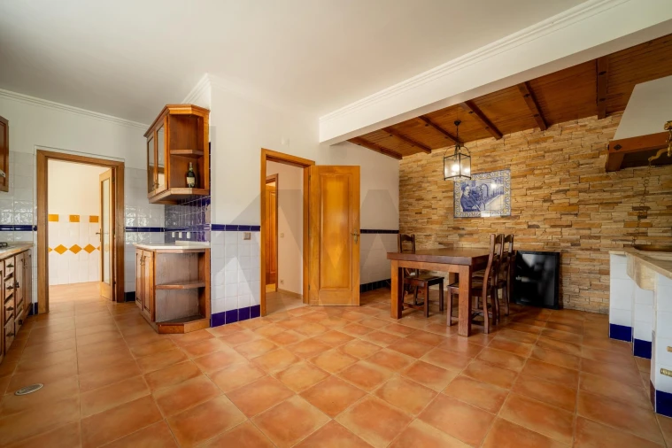Moradia T4 para Venda em Santa Maria e São Miguel, São Martinho, São Pedro Penaferrim Foto 24