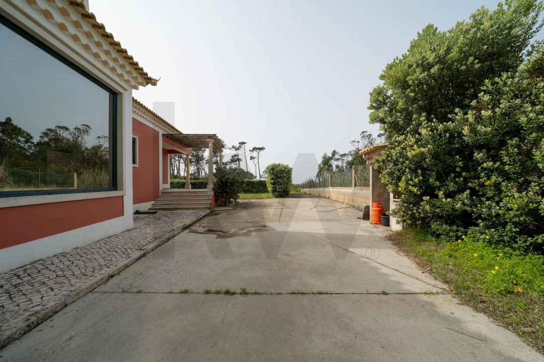 Moradia T4 para Venda em Santa Maria e São Miguel, São Martinho, São Pedro Penaferrim Foto 10