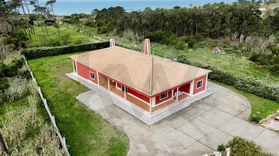 Moradia T4 para Venda em Santa Maria e São Miguel, São Martinho, São Pedro Penaferrim