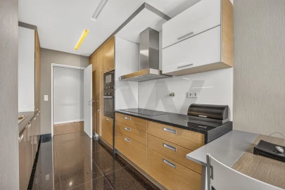 Apartamento T1 para Arrendamento em Alvalade