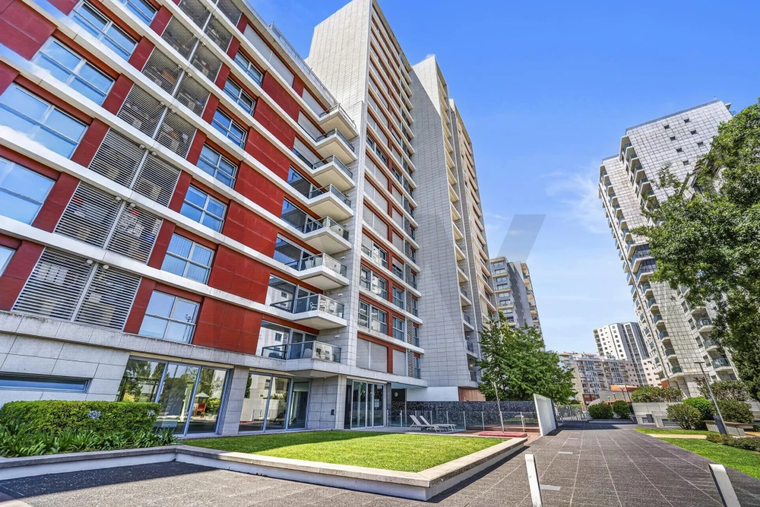 Apartamento T1 para Arrendamento em Alvalade Foto 19
