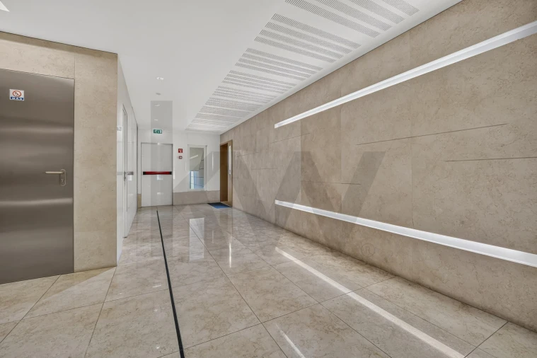 Apartamento T1 para Arrendamento em Alvalade Foto 14