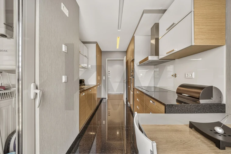 Apartamento T1 para Arrendamento em Alvalade Foto 8