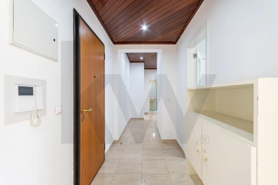 Apartamento T2 para Venda em Queluz e Belas
