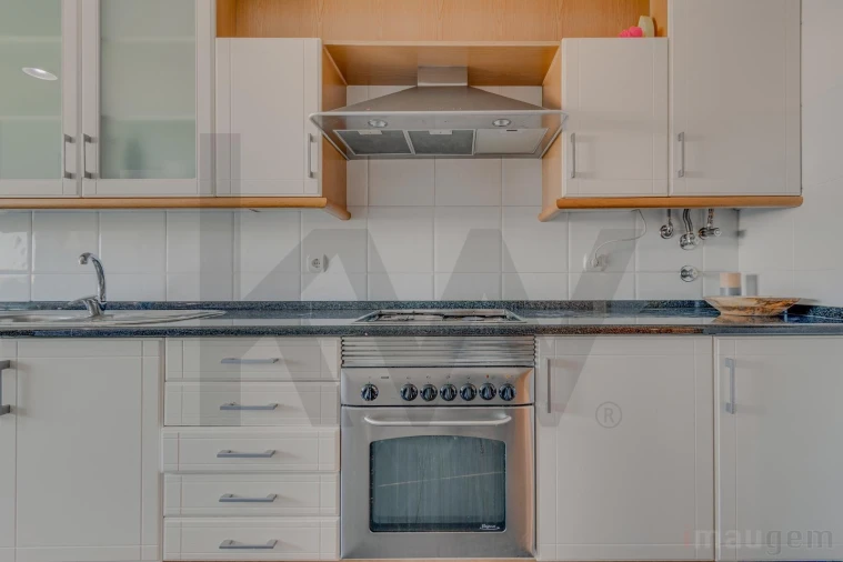 Apartamento T3 para Venda em Sacavém e Prior Velho Foto 5