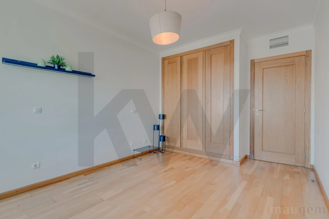Apartamento T3 para Venda em Sacavém e Prior Velho Foto 4
