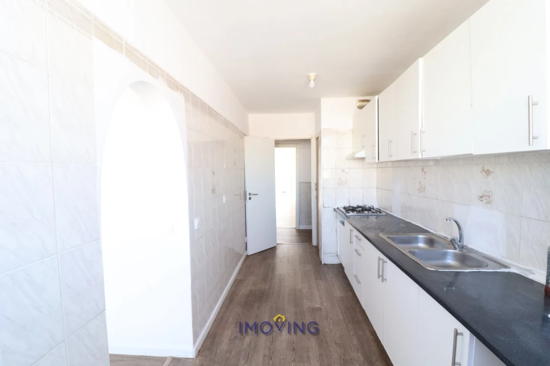 Apartamento T3 para Venda em Baixa da Banheira e Vale da Amoreira Foto 1