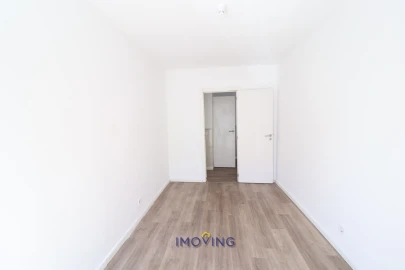 Apartamento T3 para Venda em Baixa da Banheira e Vale da Amoreira