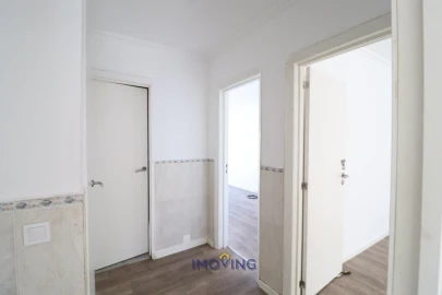 Apartamento T3 para Venda em Baixa da Banheira e Vale da Amoreira