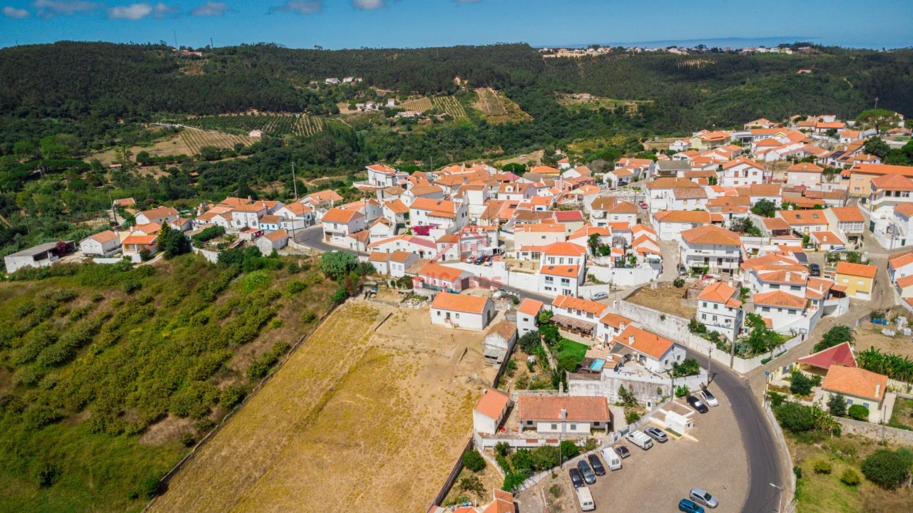 Apartamento T1 para Venda em Azueira e Sobral da Abelheira Foto 2