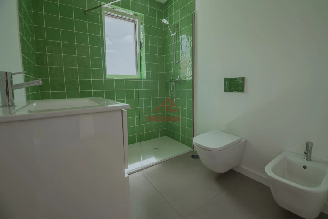 Apartamento T1 para Venda em Azueira e Sobral da Abelheira Foto 9