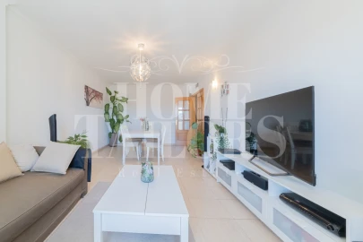 Apartamento T3 para Venda em Carregado e Cadafais