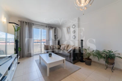 Apartamento T3 para Venda em Carregado e Cadafais