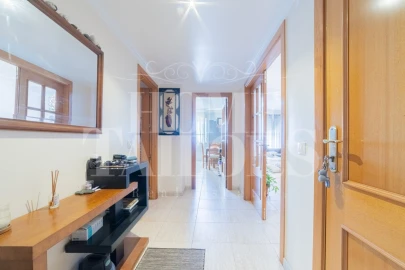 Apartamento T3 para Venda em Carregado e Cadafais