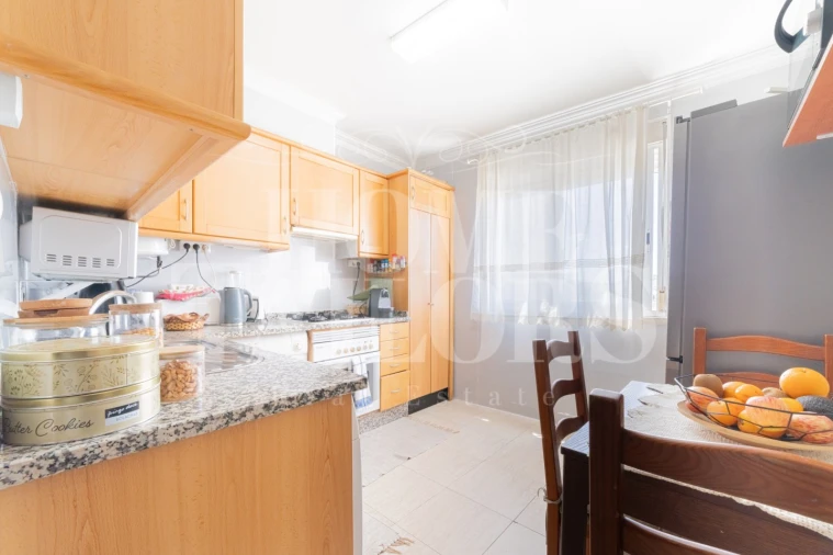 Apartamento T3 para Venda em Carregado e Cadafais Foto 11